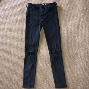 black ripped jeggings!